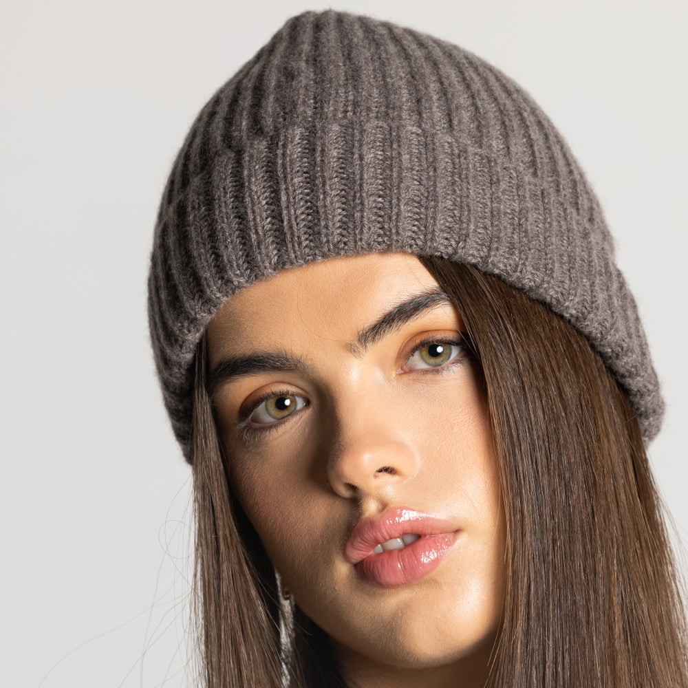 100% Cashmere Ribbed Beanie - Elk